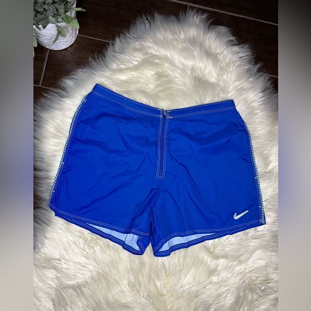 Nike royal blue front zip board shorts sz small